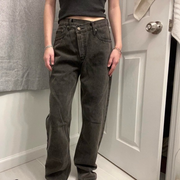 Princess Polly Crossover Wide Leg
Baggy Black Jeans - Picture 2 of 7